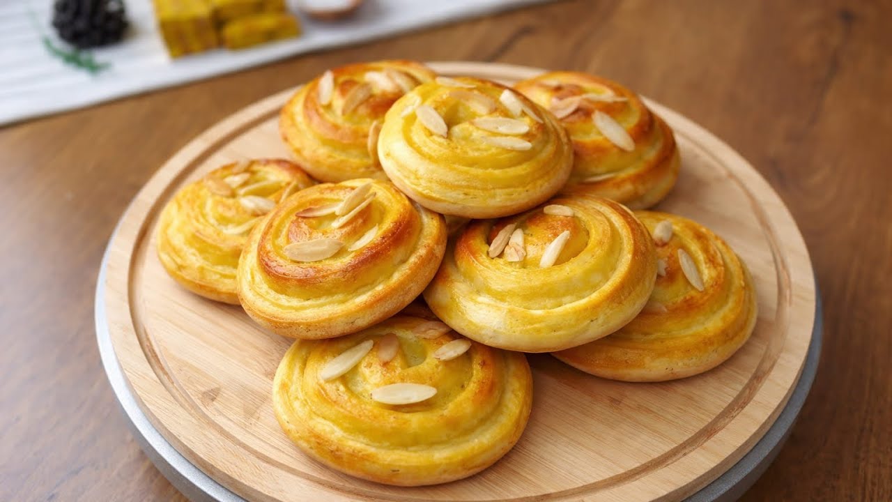 Custard Roll✨Soft & Creamy Custard Roll Recipe😋East Tea-Time Snack Custard Buns 