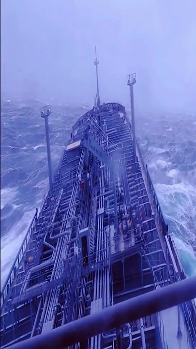 North Sea's Majestic Waves: An Exploration 😱 #ocean #sea #mystery #explore #adventure #shorts