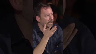 Yarışmacıya Hülya Avşarın Portresini Çizdirirlerse