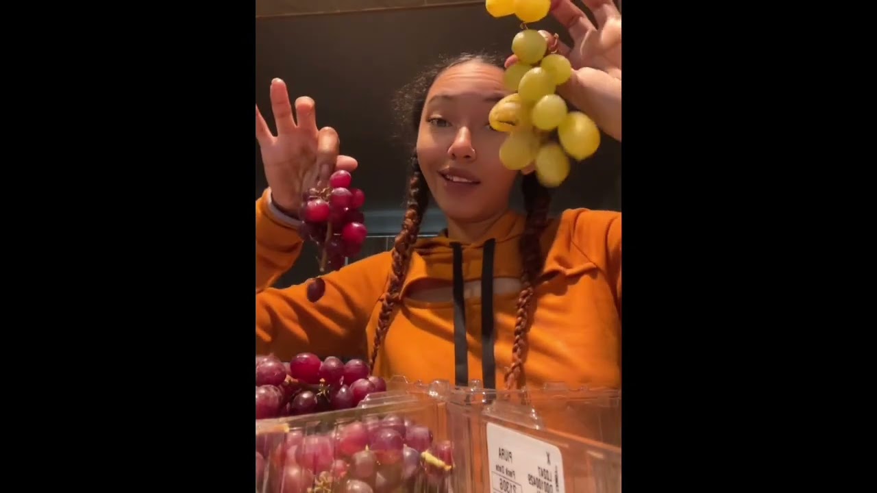 Cotton candy grapes & Candy snaps grape taste test YouTube