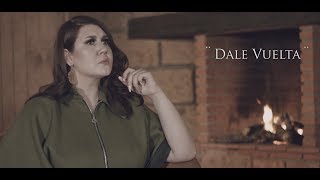 Miniatura del video "Nathalia Lozano - Dale Vuelta (Official Video)"