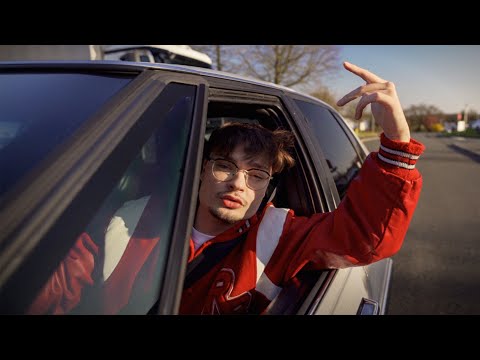 Guizzi - La fame les sous (Clip Officiel)