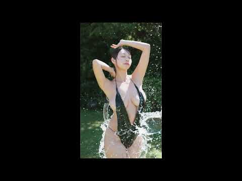 青山ひかるさんグラビア写真