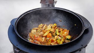 Как приготовить ОДЖАХУРИ в КАЗАНЕ. Жареный КАРТОФЕЛЬ с МЯСОМ в КАЗАНЕ по-грузински.