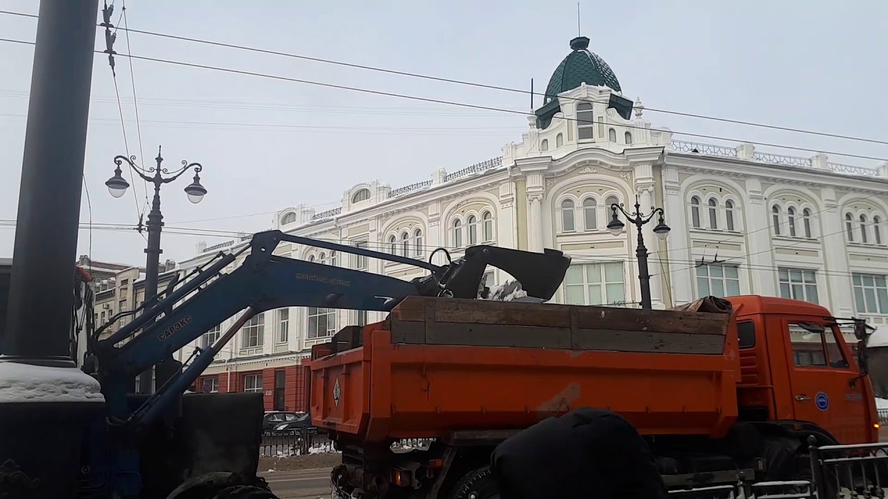 Уборка снега на Любинском - YouTube