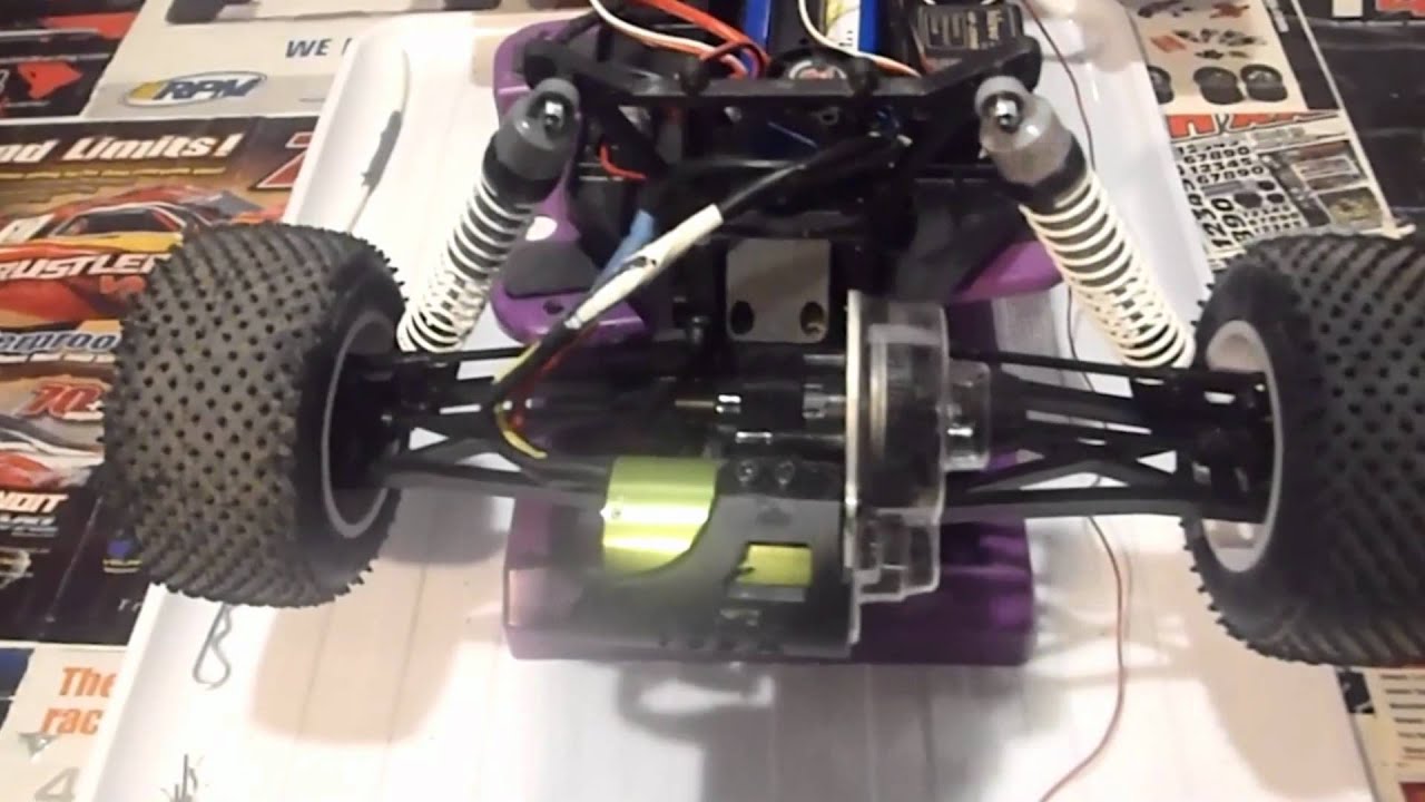 Duratrax Evader Ext video2 - YouTube