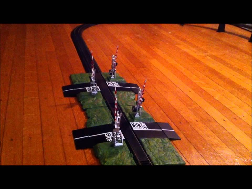 Bachmann Duel HO Crossing Gates YouTube