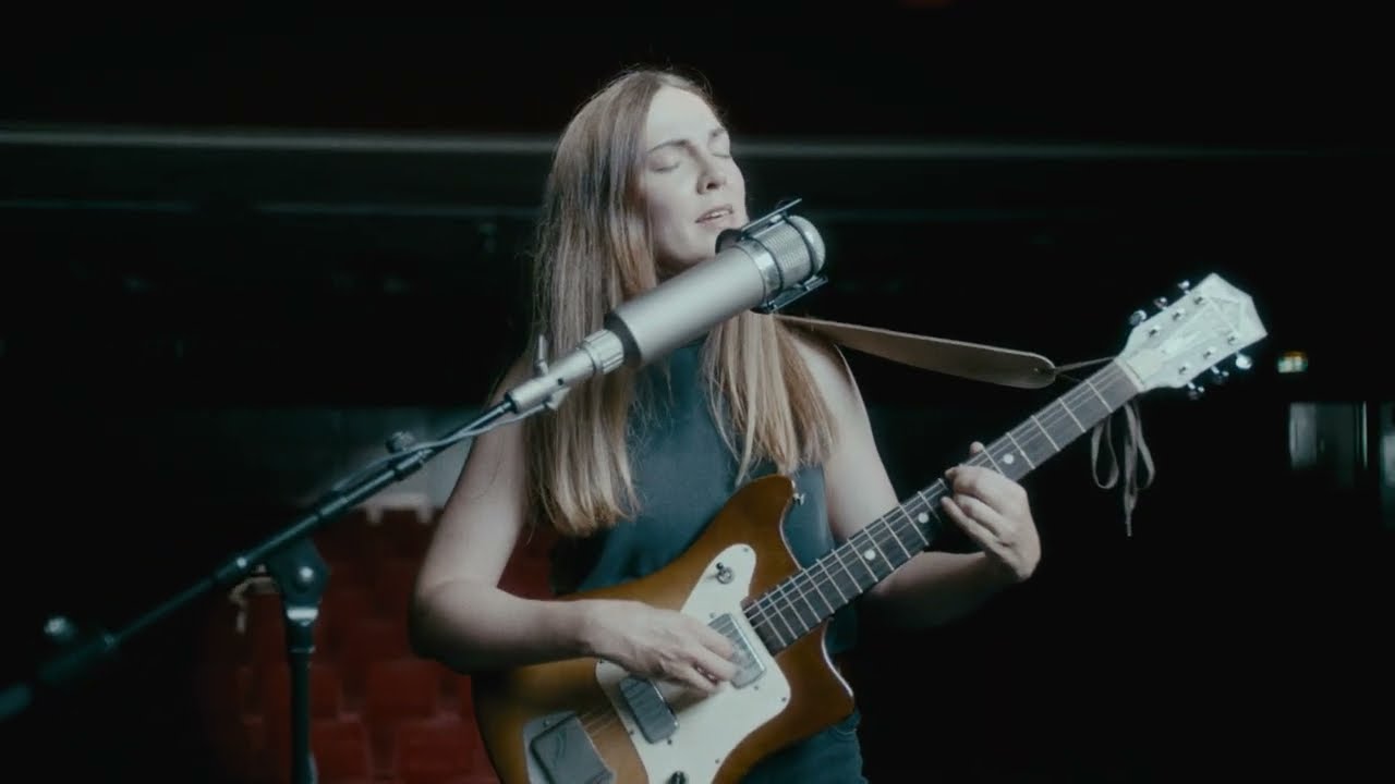 Sophia Ammann recording a live session at Moon Music Studios