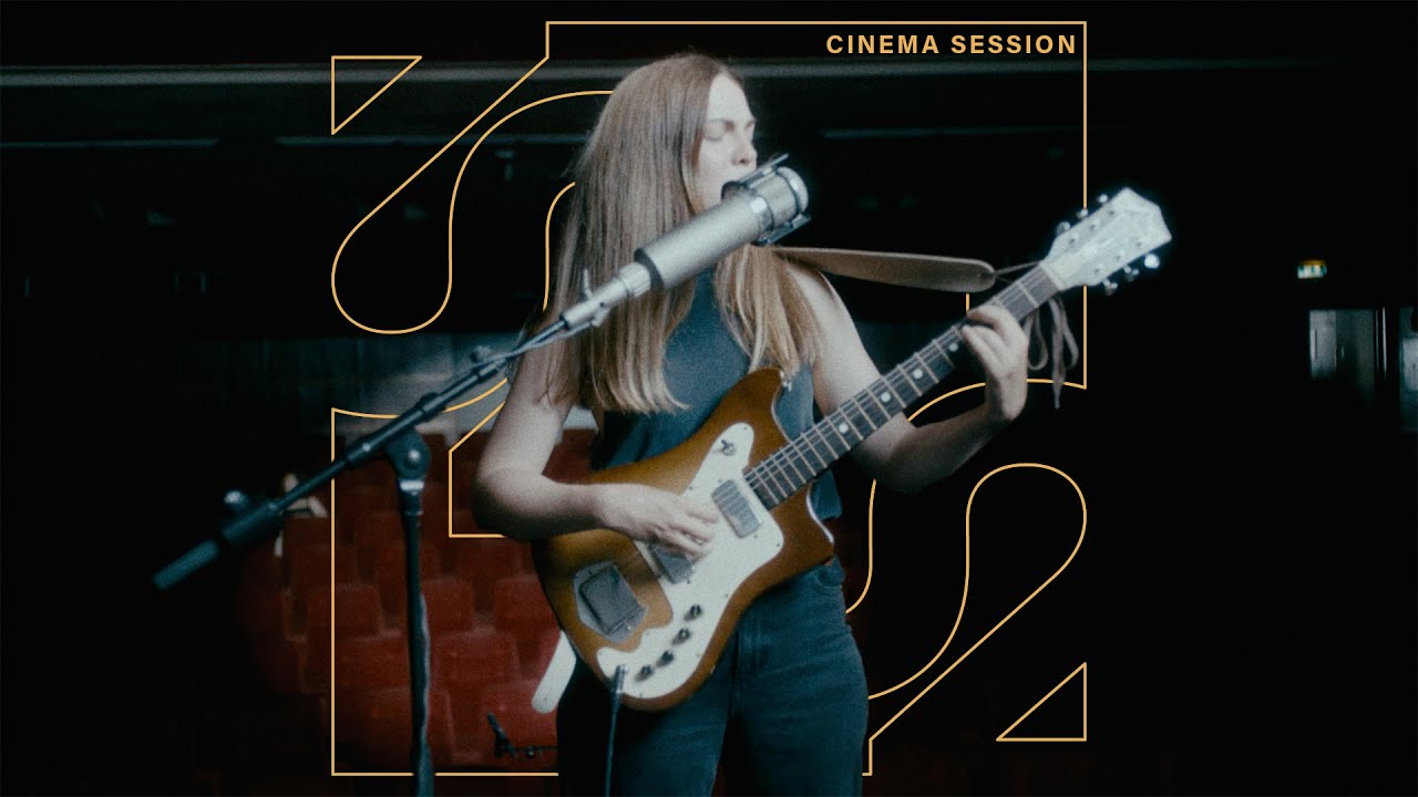 YouTube에서 Sophia Ammann - Dancing (Cinema Session) 보기 YouTube에서 Sophia Ammann - Dancing (Cinema Session) 보기