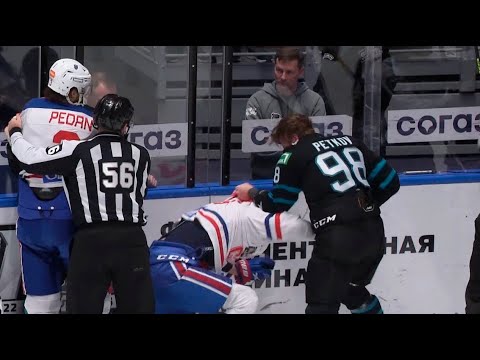 Бой КХЛ: Петьков VS Галимов / KHL Fight: Petkov VS Galimov