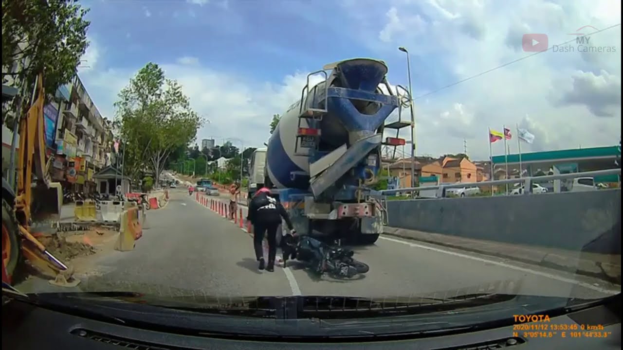 Malaysia Dashcam - Compilation 54 | 2021 Bad Drivers, Crashes + Close Calls