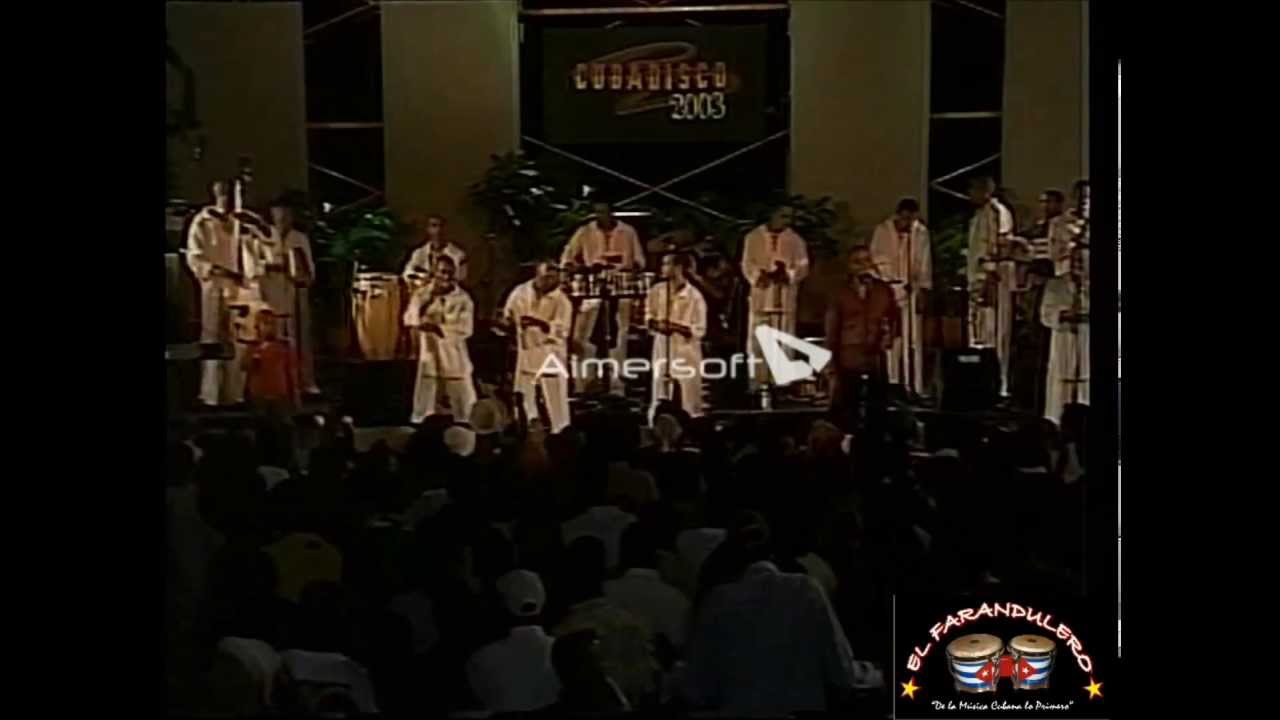 "SOMOS LATINOS" - ADALBERTO ALVAREZ Y SU SON EN EL CUBADISCO 2003 La Piragua - Cuba