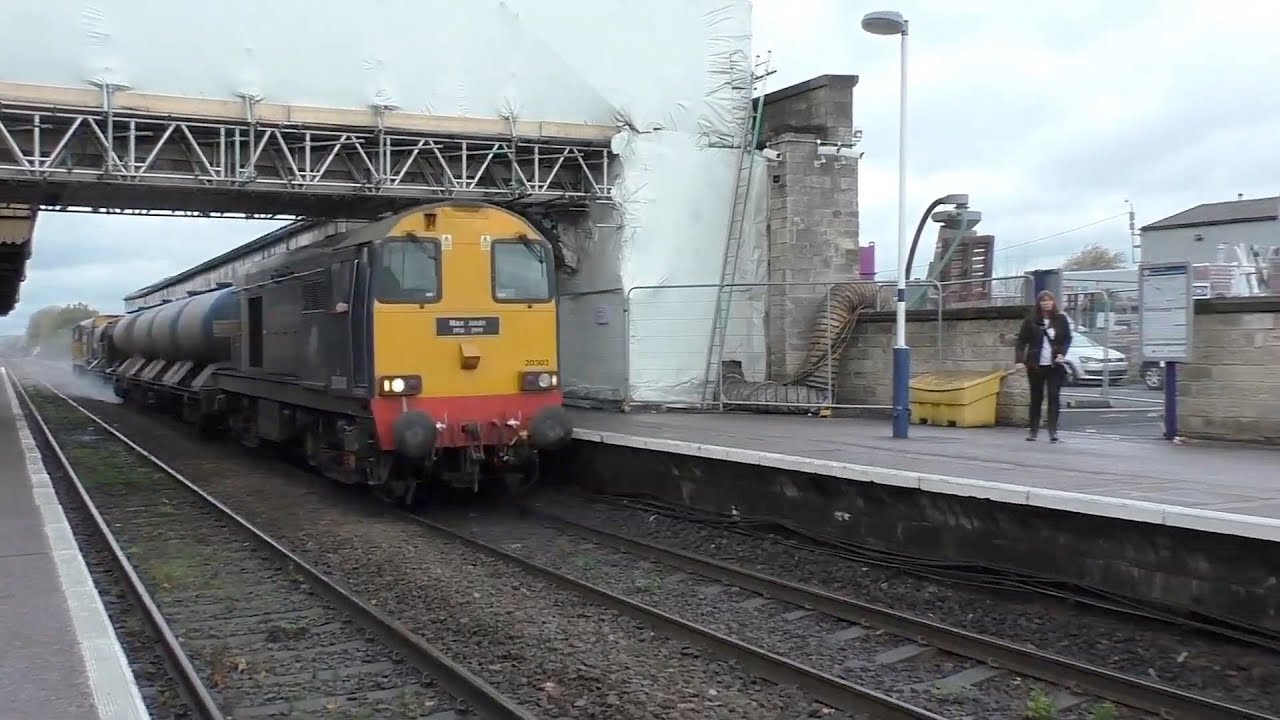 Rail Head Treatment Trains hauled by class 20's, 2019. - YouTube