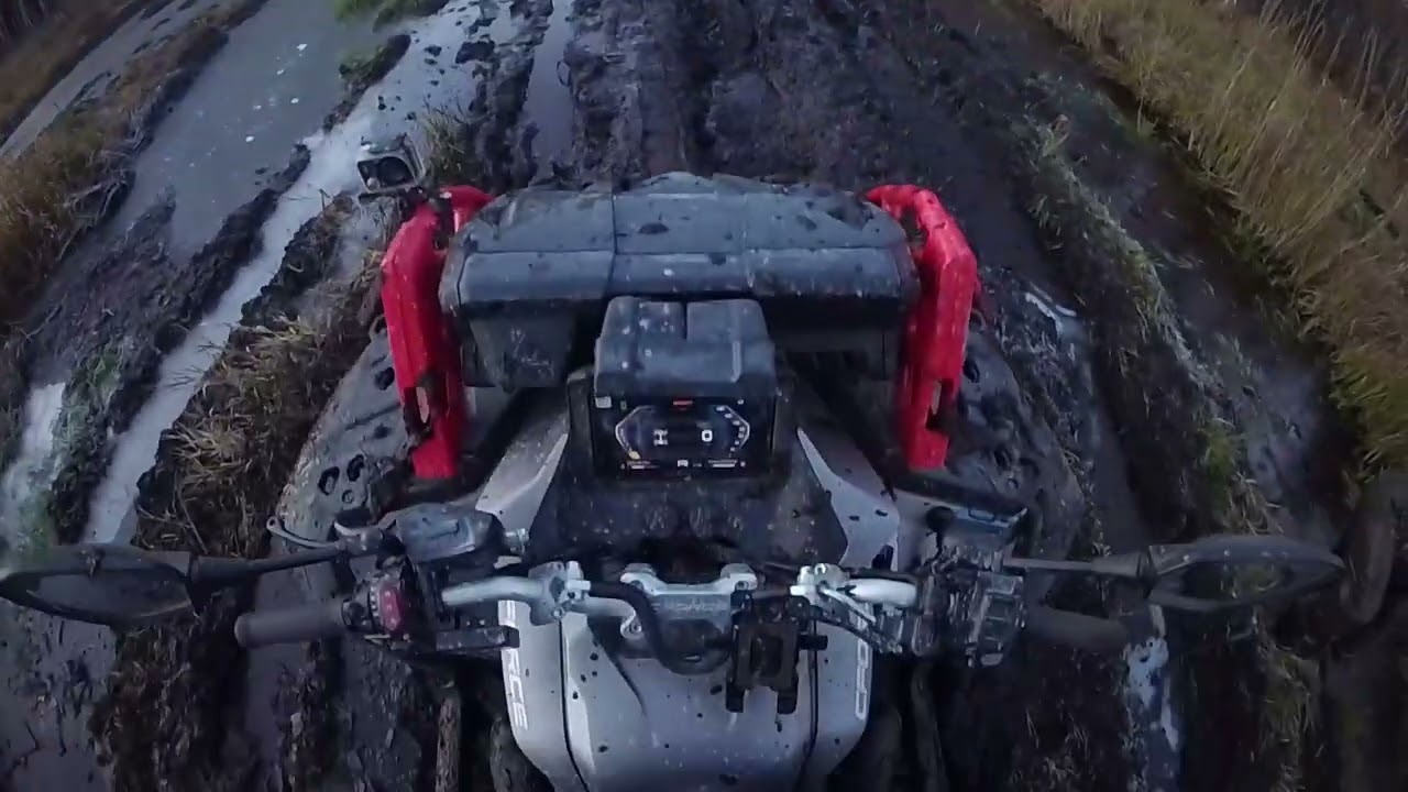 CF MOTO MUD trys pakatuškes vienas video