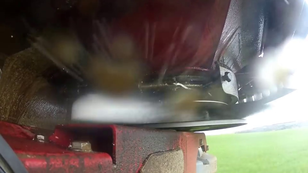 Kverneland TL1500 Geospread at work