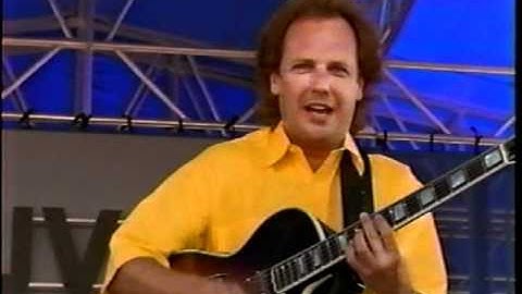 Larry Carlton & Lee Ritenour At Newport Jazz Festival 1995 playing "L.A. Underground