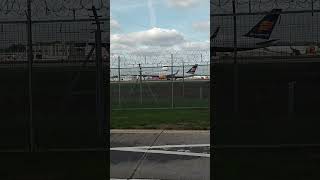 Rare Catch! Boeing 757-200 Icelandair [TF-FIO] Arrival Into Gatwick (24/09/26) #shorts