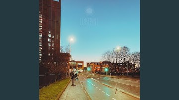 Intro (feat. Julia Lùmni)