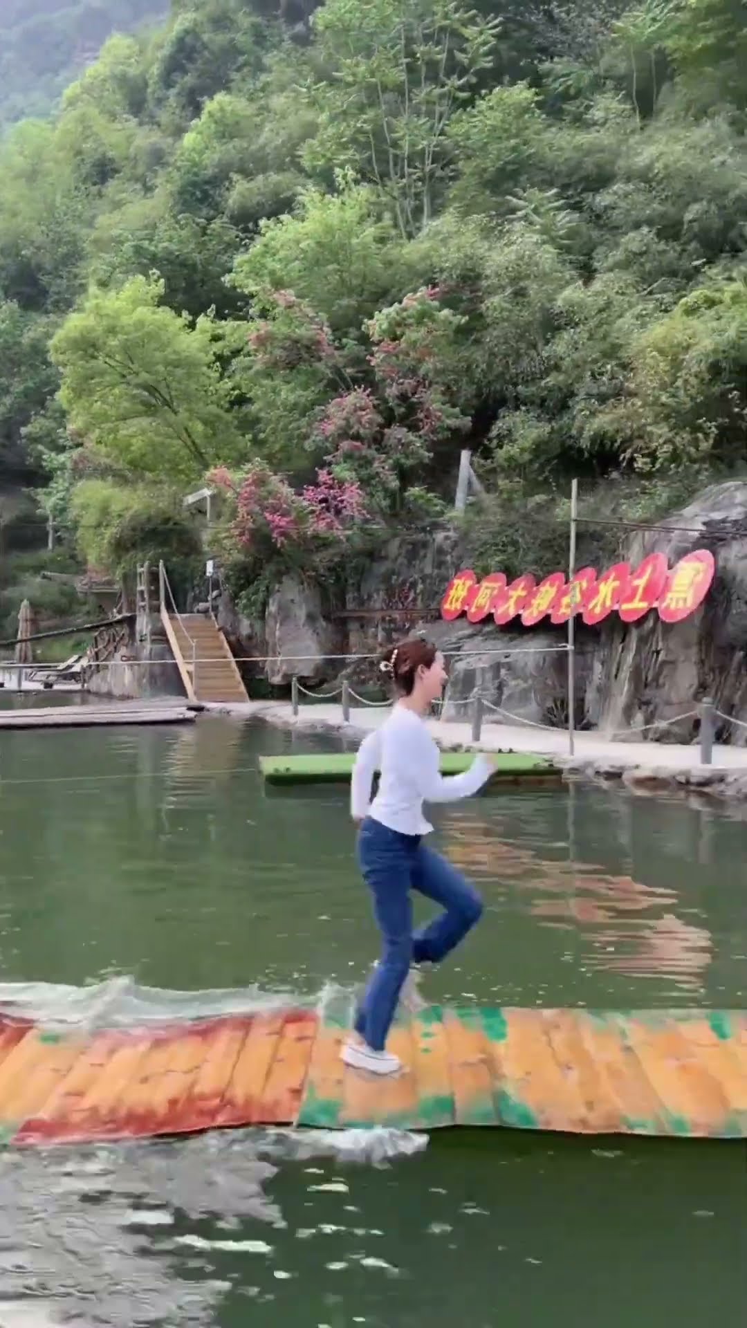 nternet the water park ? #Assument #waterpark #shorts
