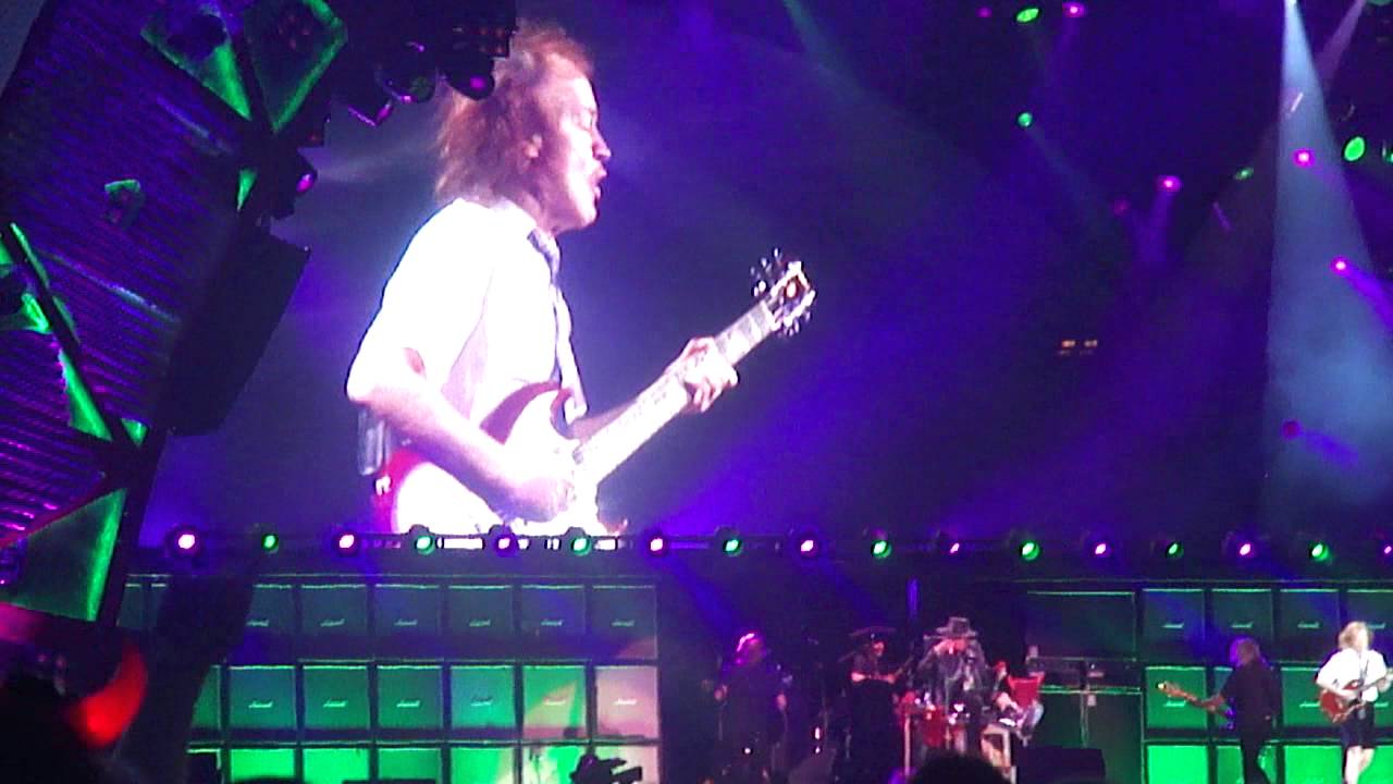 rock n roll train ac dc Festivalpark Werchter 2016 05 16 - YouTube