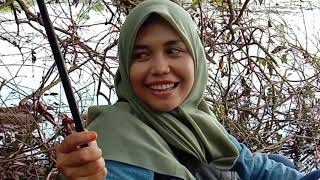 Cewe Mancing Lumayan Dapet Nya