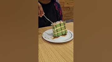 Thumbnail of Pandan cake from "The coffee bean & Tea leaf 🍃 😋 #cake #yummycakes #coffeeshop
