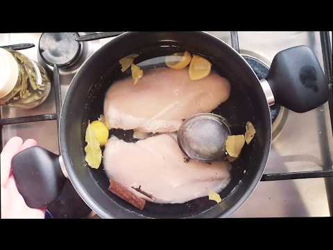 الطريقة الصحيحة لسلق الدجاج للتخلص من الزنخة والزفرة       