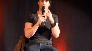 Ian Somerhalder at BloodyNightCon Brussel 12-05-13 talking about the naked scene with Elena/Nina