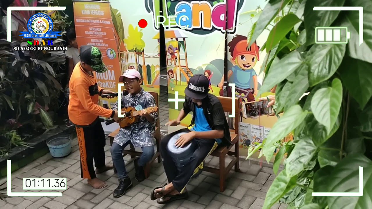 Viirraalll Saiful Cilik Bungurasih Unjuk Kemampuan dan dapat pujian banyak orang.......