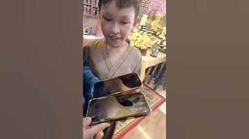 Dáng ngồi của 2 Ba Con Quý Bình giống nhau y đúc #quybinh #quýbình #ngoctien