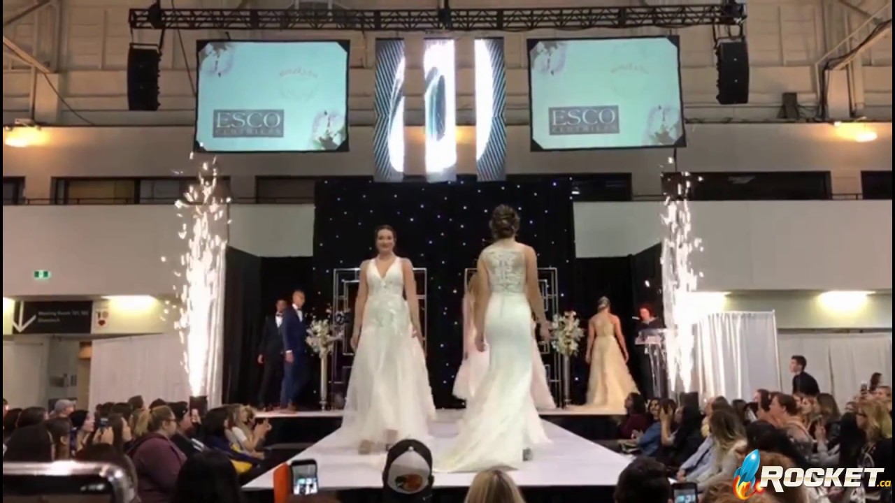 Sparkular: Cold Burning Fireworks at Toronto Wedding Show