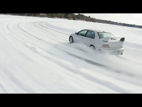 Most FUN you can ever have with an EVO! - Gridlife IceBattle 2022
