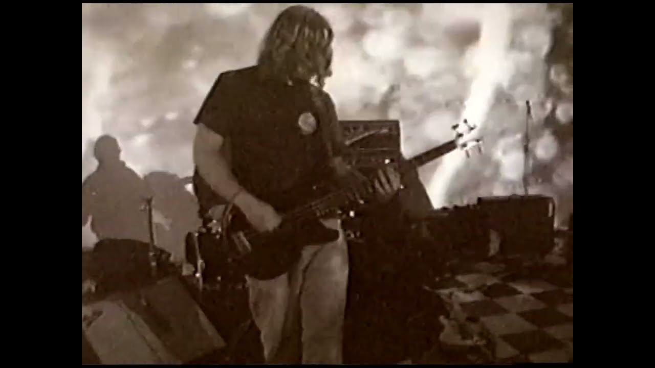 Girljockey - "SBS" - Live at Non Plus Ultra, 7/24/25 adlı videoyu YouTube'da izle Girljockey - "SBS" - Live at Non Plus Ultra, 7/24/25 adlı videoyu YouTube'da izle