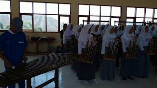 RAOS PISAN!!! ES LILIN Versi ANGKLUNG INST. #senisunda #kesenian