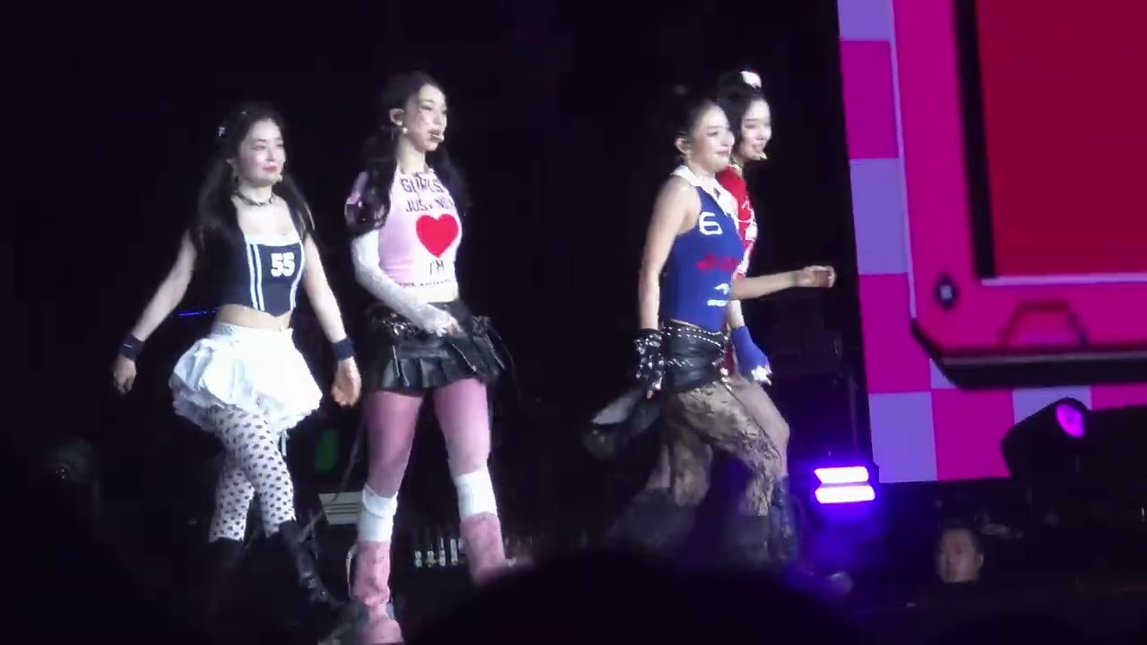 Irene Seulgi Karina Winter - Chu - SMTOWN Bangkok  25-26