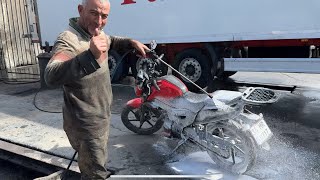 Ultimate Motorcycle Foam Wash – Deep Cleaning Satisfaction (Full ASMR Experience) screenshot 5