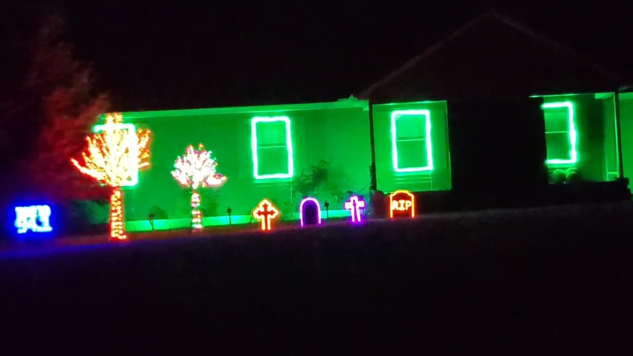 Dlugosz Family Halloween Light Show 2022. YouTube