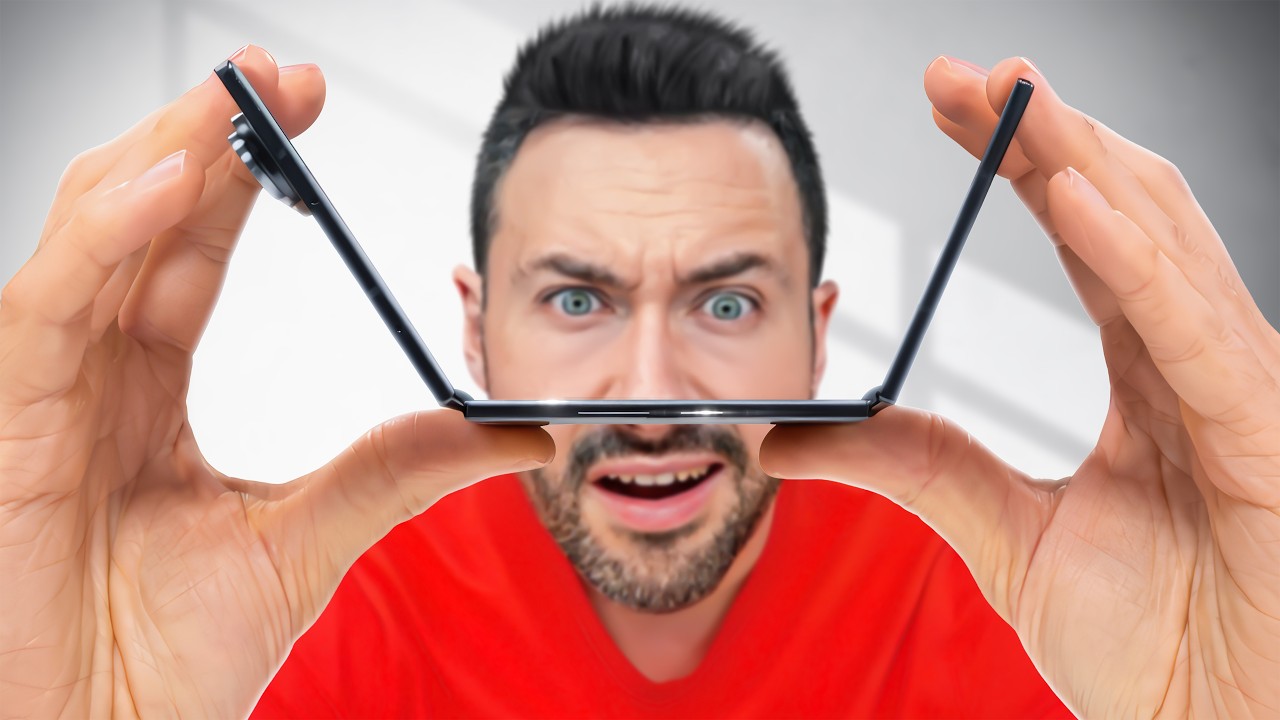 J'ai acheté le 1er Smartphone Pliable en 3 de Samsung à 4000€ ! (introuvable en France)