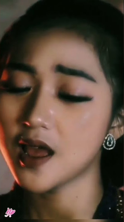 Story WA sinden cantik Lala Atila