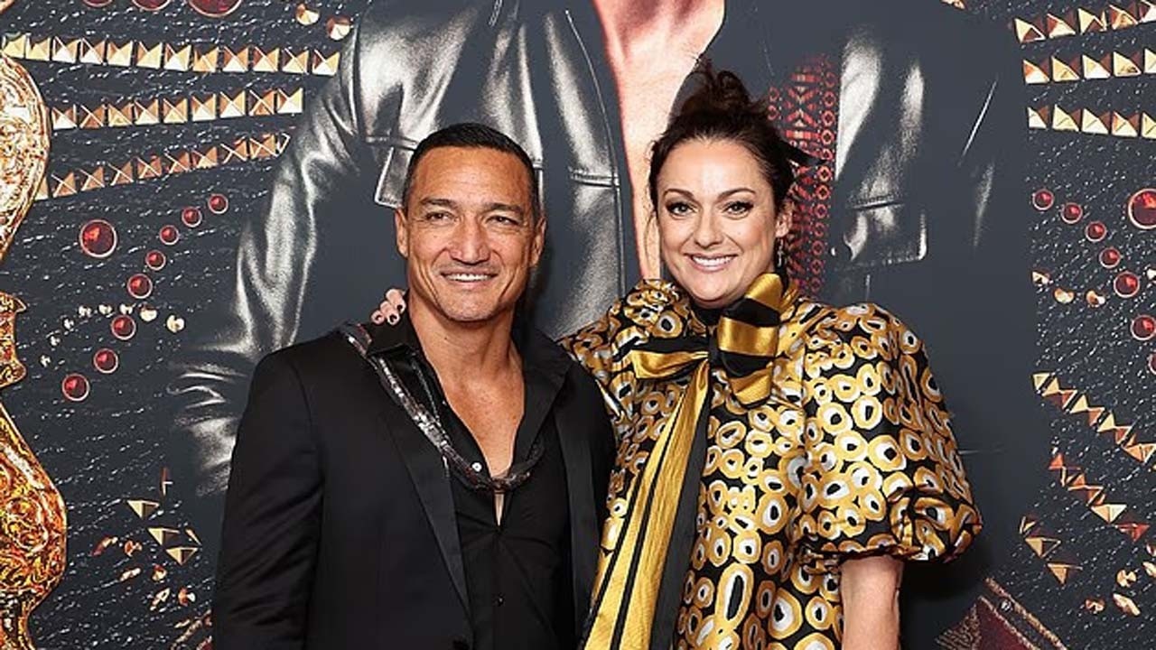 Комедиантка Селеста Барбер и её «горячий муж» Апи Робин расстались после 20 лет брака.