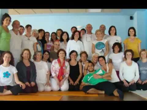 a Yoga Seminario Centro Yoga Iturbi Danilo Hernández - YouTube