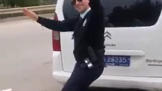 Polis dayı çoşmuş