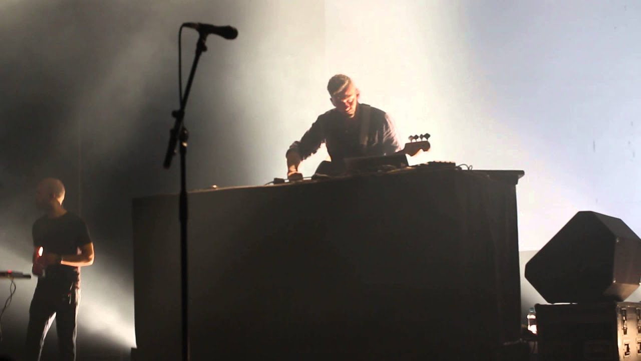 Bonobo Live @ Dour Festival 2013 // Extrait 1