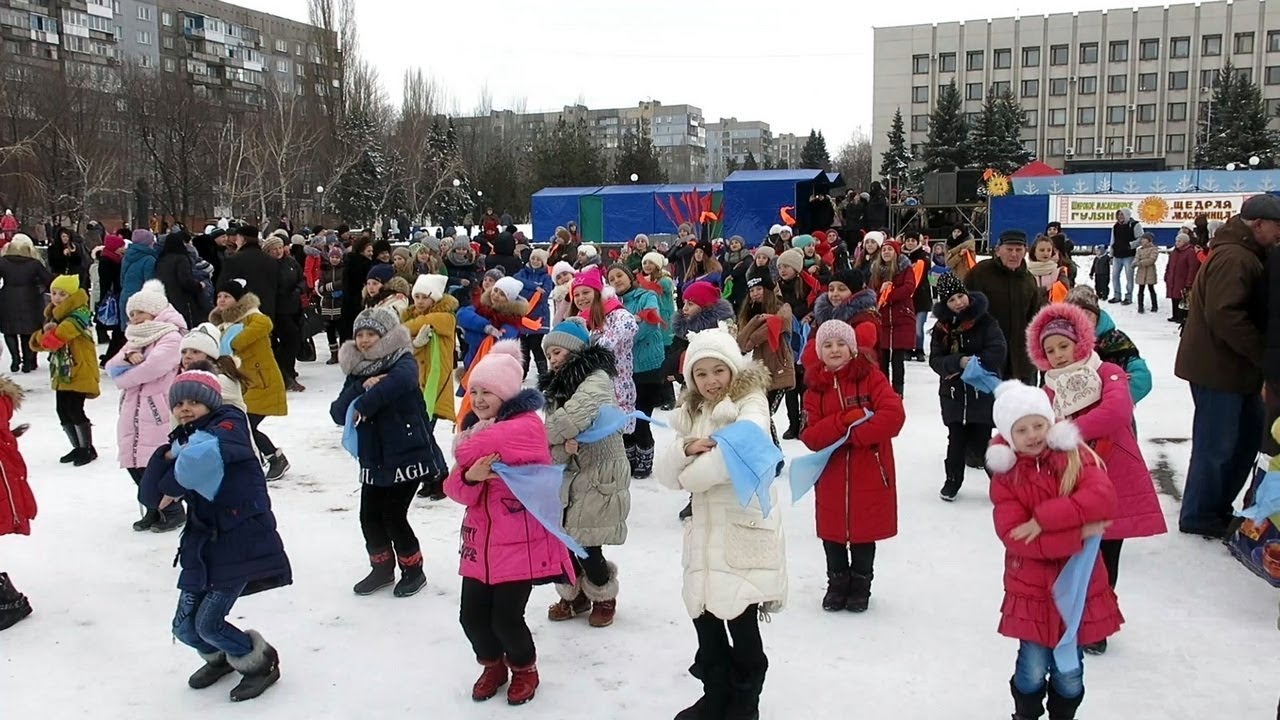 Флешмоб на масленицу в детском саду. Флешмоб на Масленицу. Флешмоб на Масленицу для детей. Флешмоб на Масленицу для детей на улице. Флэшмоб Масленица в детском саду.