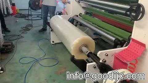 Automatic tape jumbo roll loading device for slitting machine