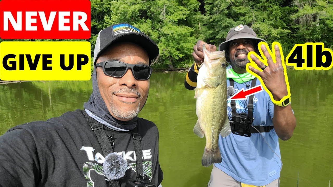 Small Lake BIG BASS {Pre-Storm Conditions Activate Fish} Pelican