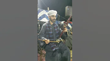 لقطه روعه جدا من النجم عز عز الدين على الربابه 