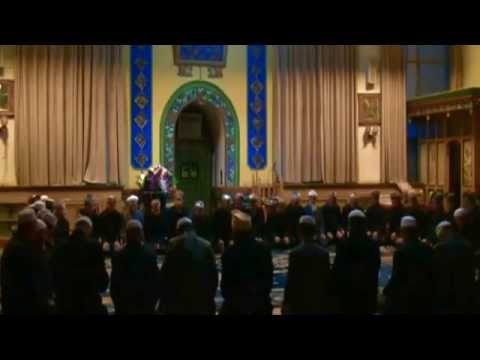 Khufiyya dhikr at the North Mosque (北寺), Linxia (1) - YouTube