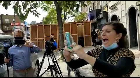 Karen harrassing reporters in Borough Park