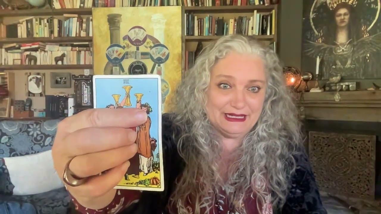Весы, октябрь 2025. Впустите Солнце! Таро «Мистическая Ведьма»